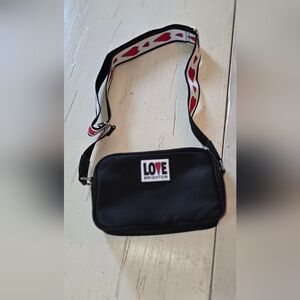 NWOT Brighton Love Essentials Crossbody Bag black D30309